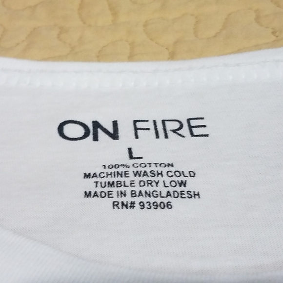 Queen long sleeve crop Size L - Picture 2 of 3